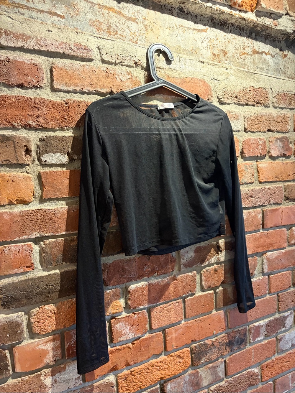 Black Long-Sleeve Crop Top - Women